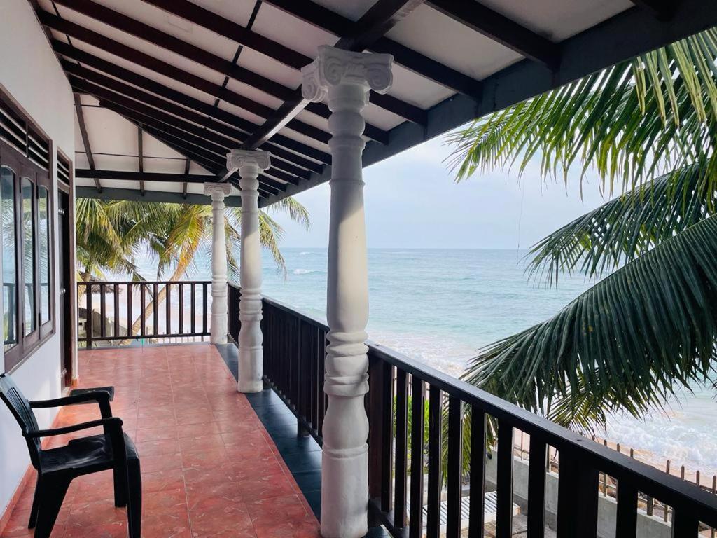 Rainbow Surf Beach Hotel Koggala Eksteriør billede