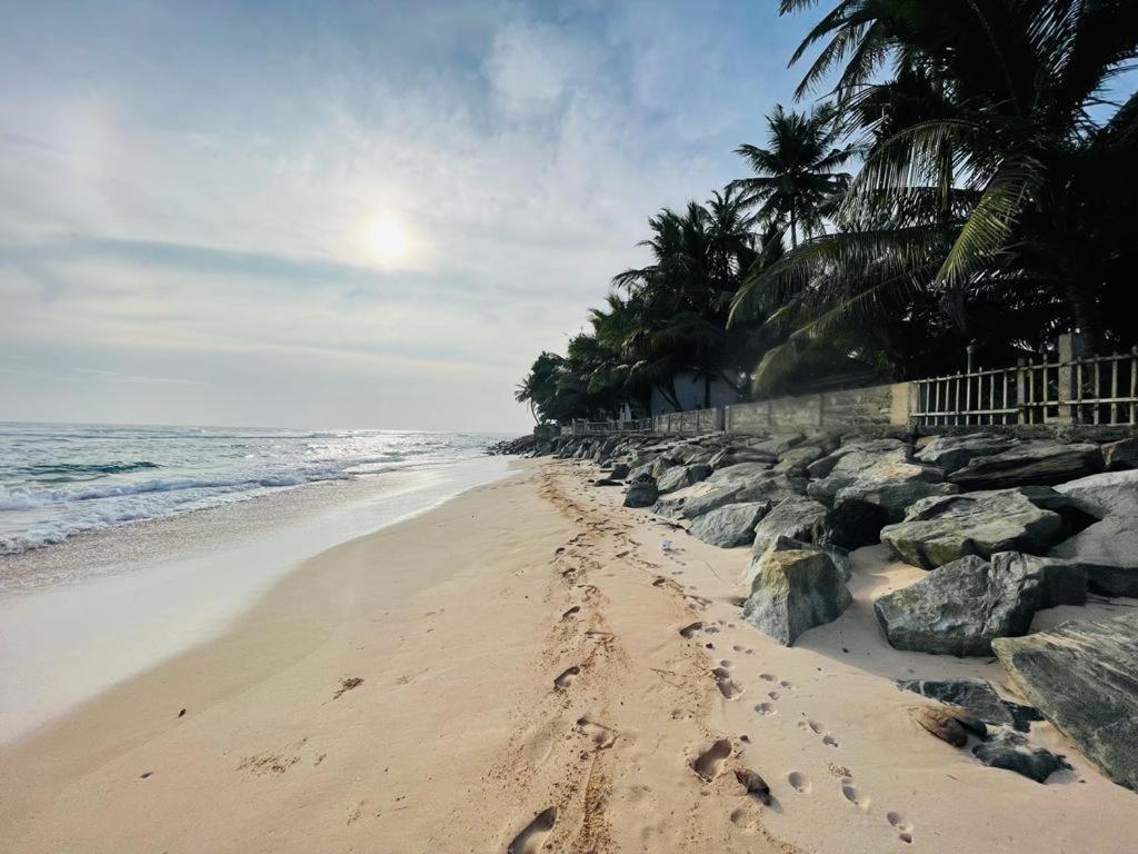 Rainbow Surf Beach Hotel Koggala Eksteriør billede