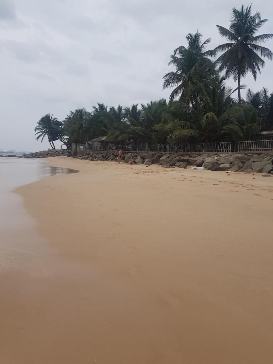 Rainbow Surf Beach Hotel Koggala Eksteriør billede