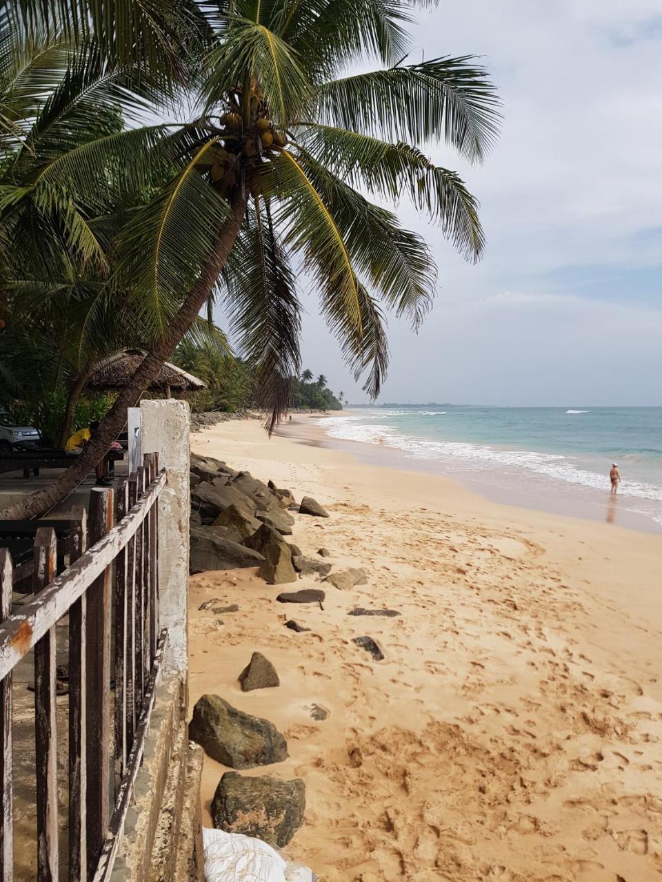 Rainbow Surf Beach Hotel Koggala Eksteriør billede