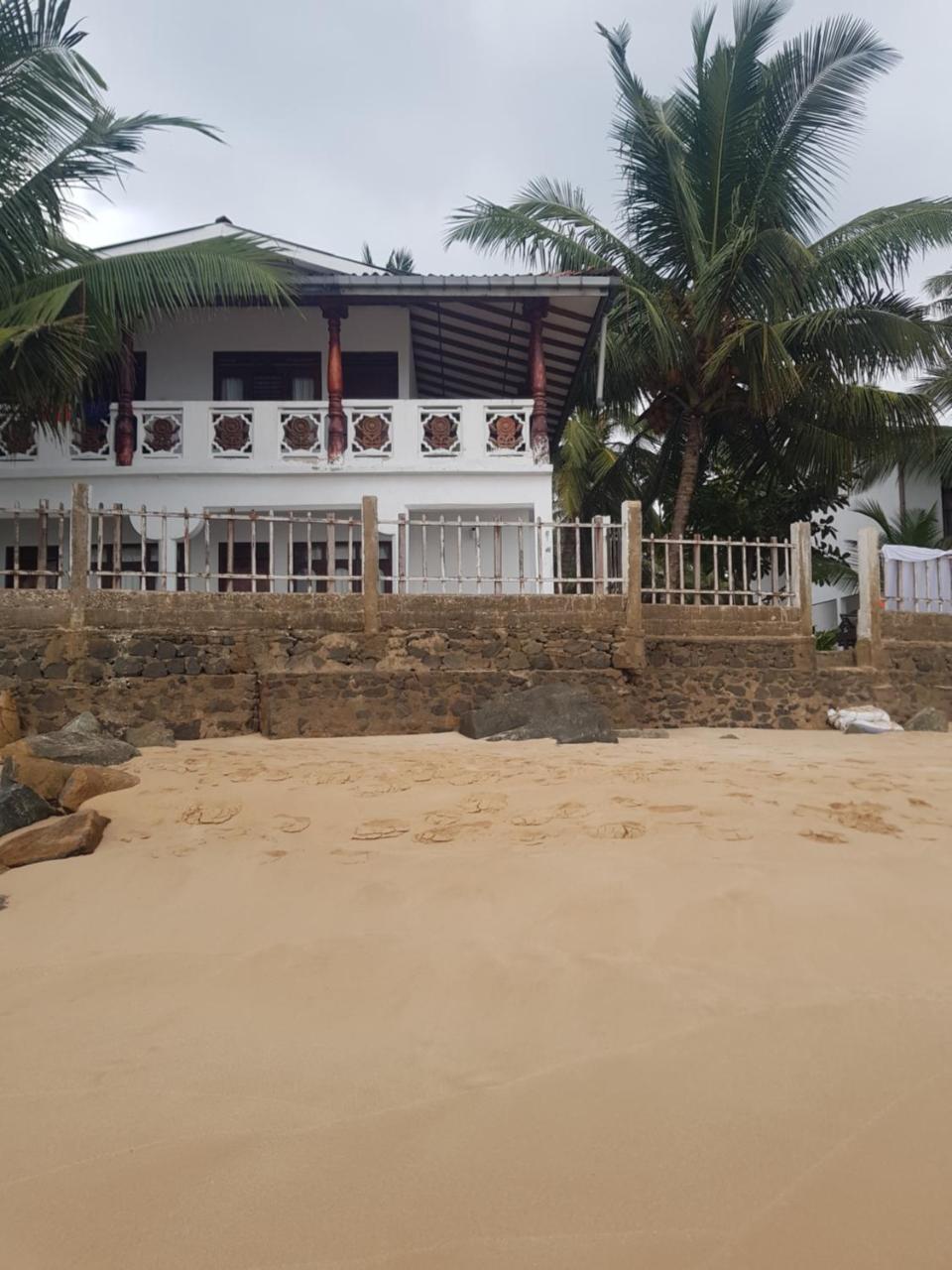 Rainbow Surf Beach Hotel Koggala Eksteriør billede