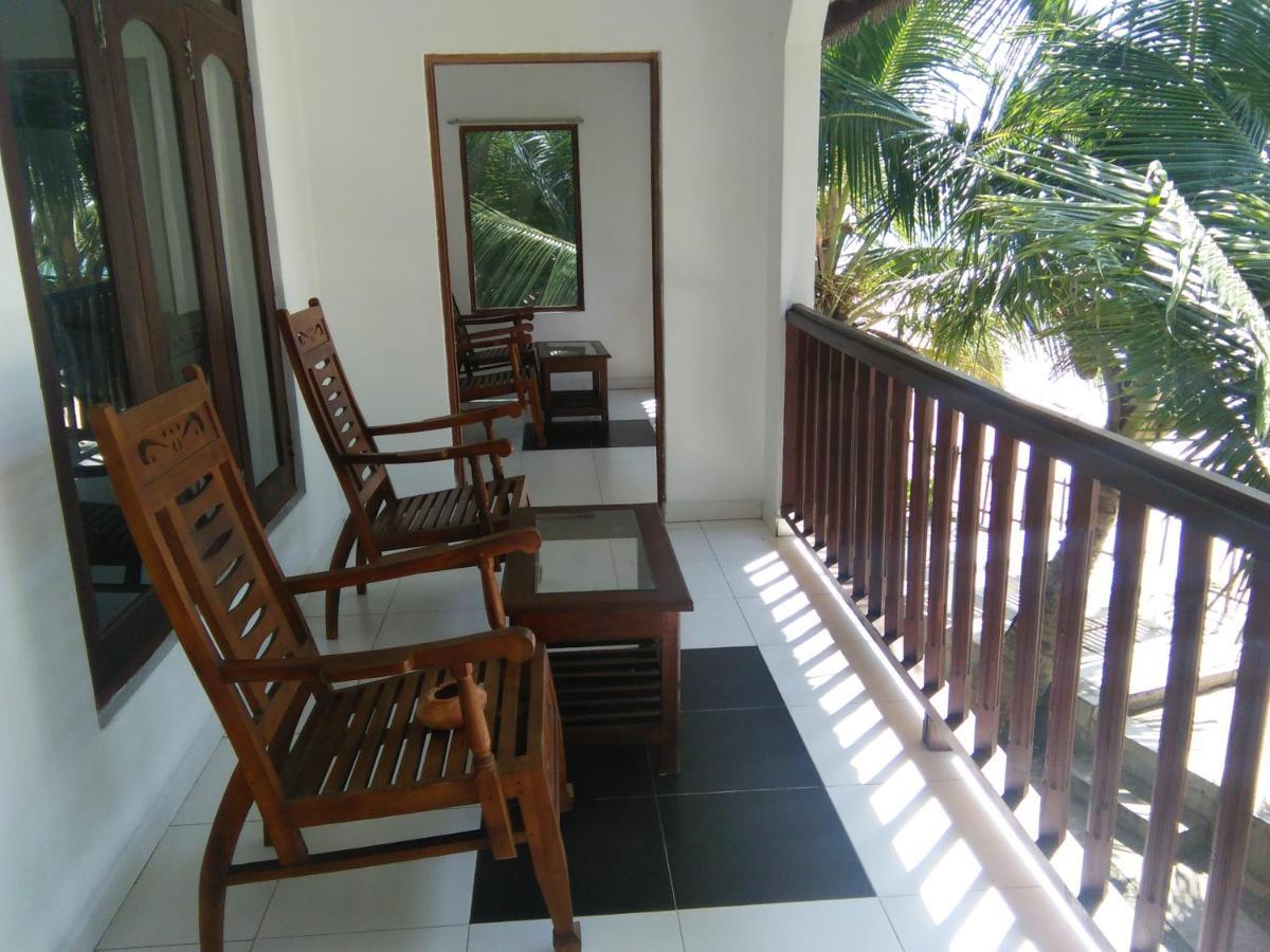 Rainbow Surf Beach Hotel Koggala Eksteriør billede